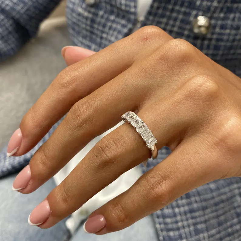 Emerald half band