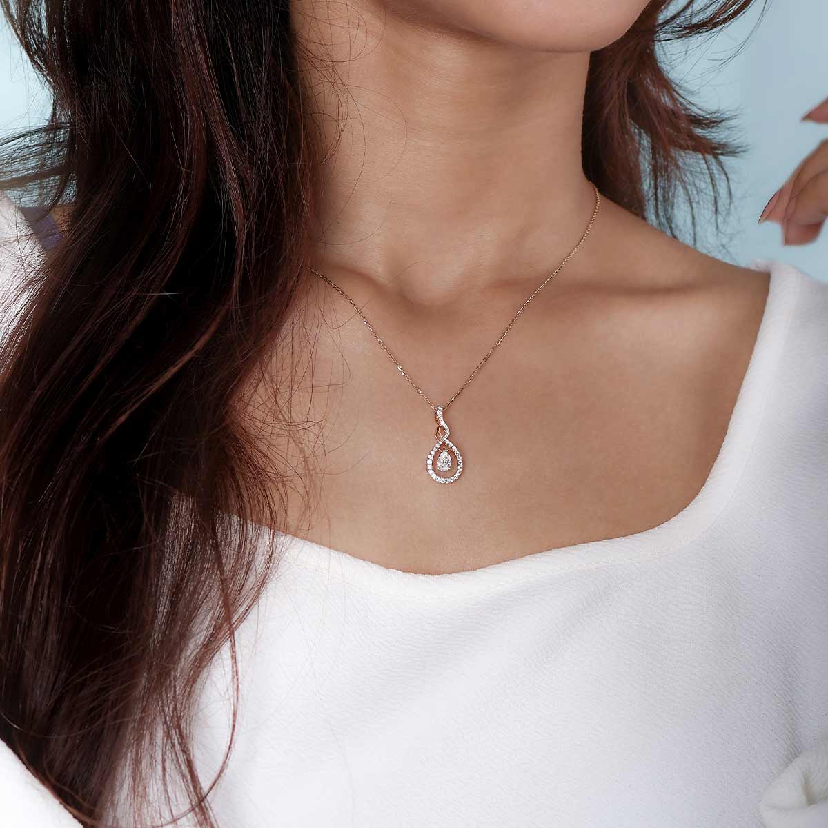 Raindrop Diamond Pendant (With Chain)