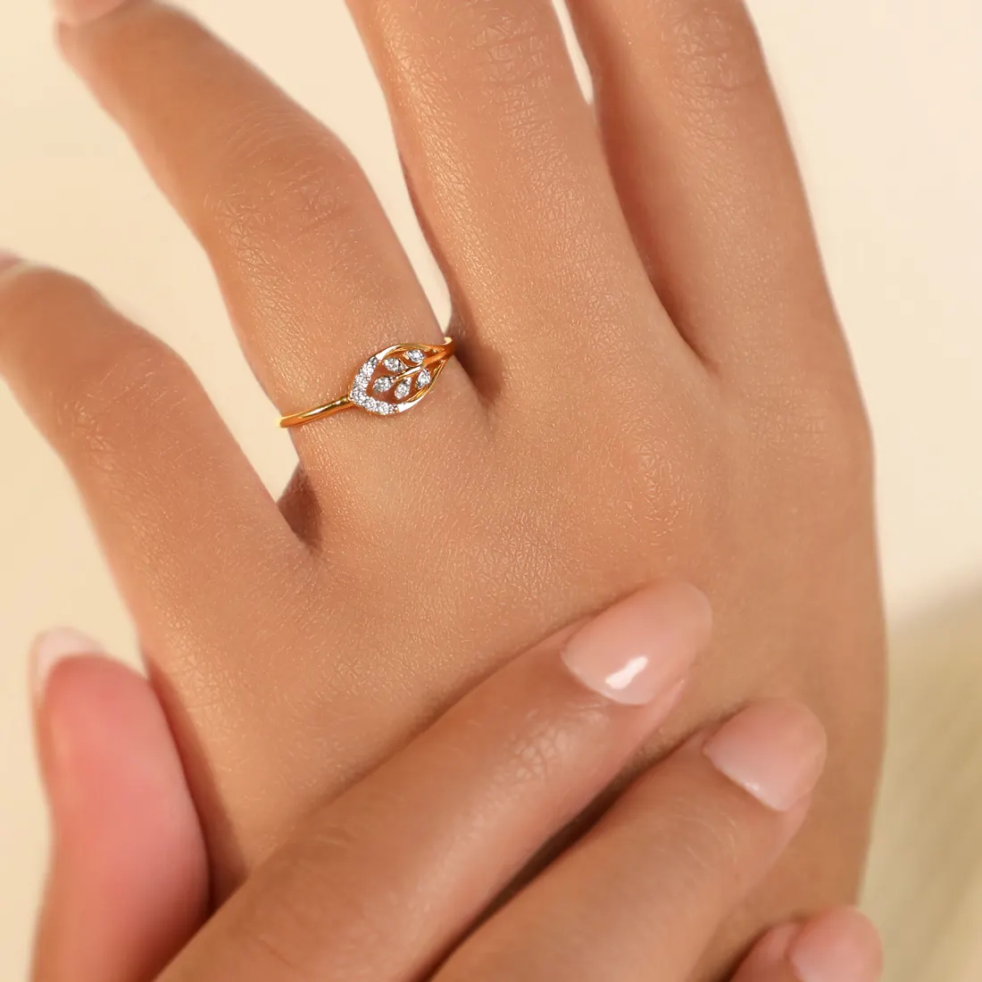 Aster Leaf Diamond Ring